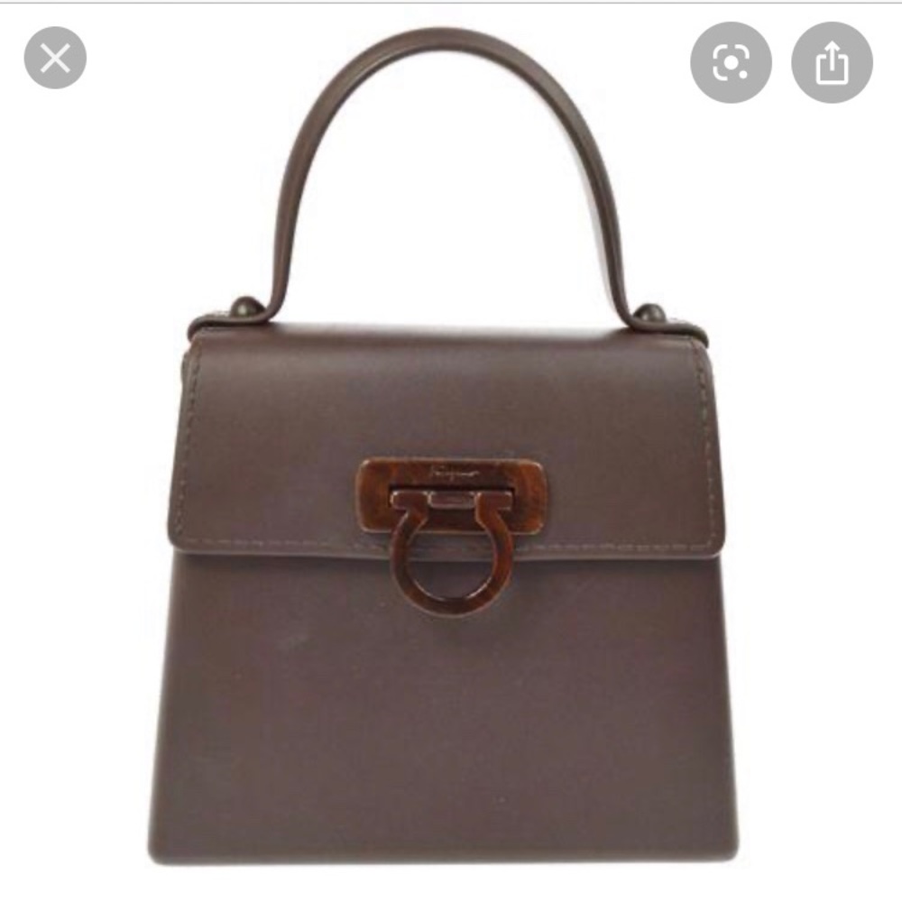 SOLD！Salvatore Ferragamo Gancini Bag